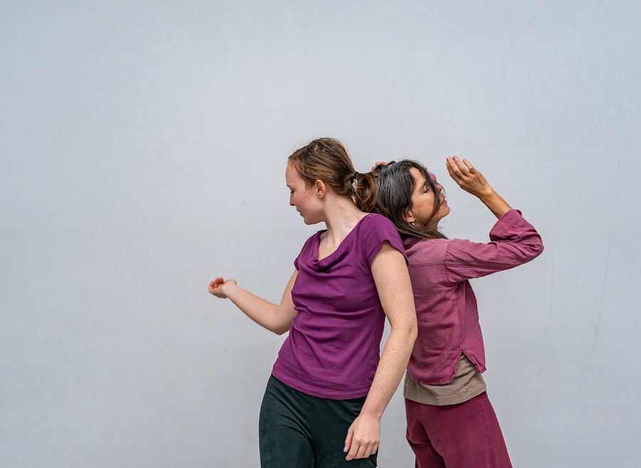 Chloe Hart and Geneviève Dussault in Sarah Dell'Ava's O, photo by Vanessa Fortin