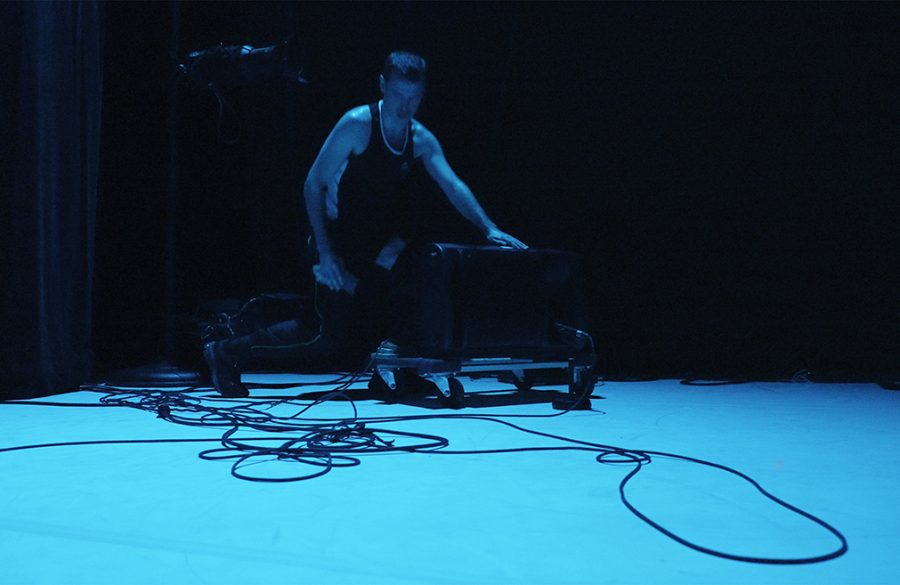 Jack Dexter dans Materia Prima d'Alejandro Sajgalik, photo d'Alex Nadeau-Farley