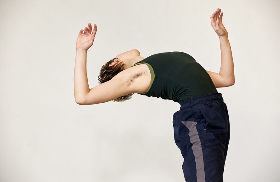 Julianna Bryson in École de danse contemporaine's Les danses de la mi-chemin, photo by Julie Artacho