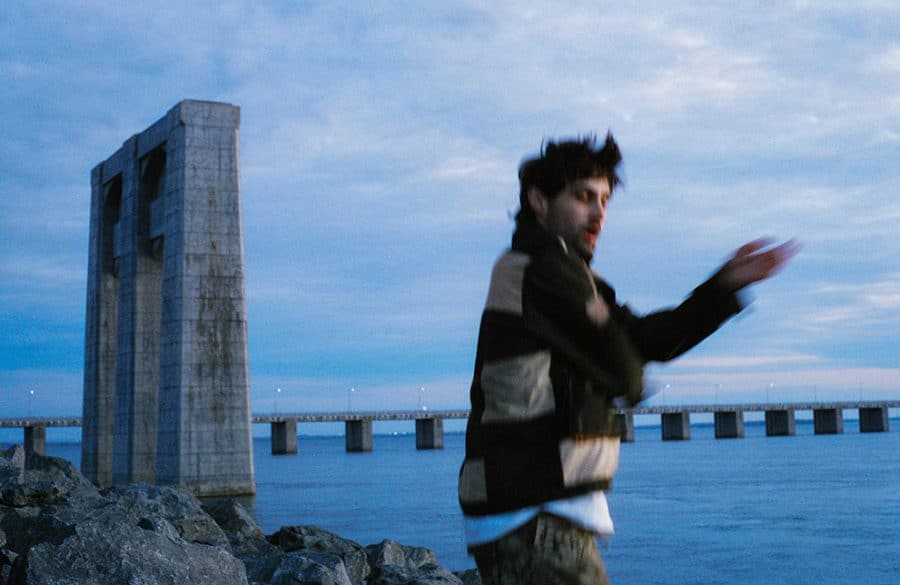 Léo 'Hit' Coupal's Toujours nulle part, photo by Tristan Alain