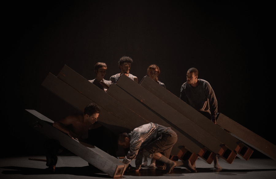 Léonie Bélanger, Ciro Melgaço, Marie-Maxime Ross, Mathieu Hérard, Anna Duverne and Osbiel Lazo in Alejandro Sajgalik's Nova Express, photo by Rodolfo Rueda