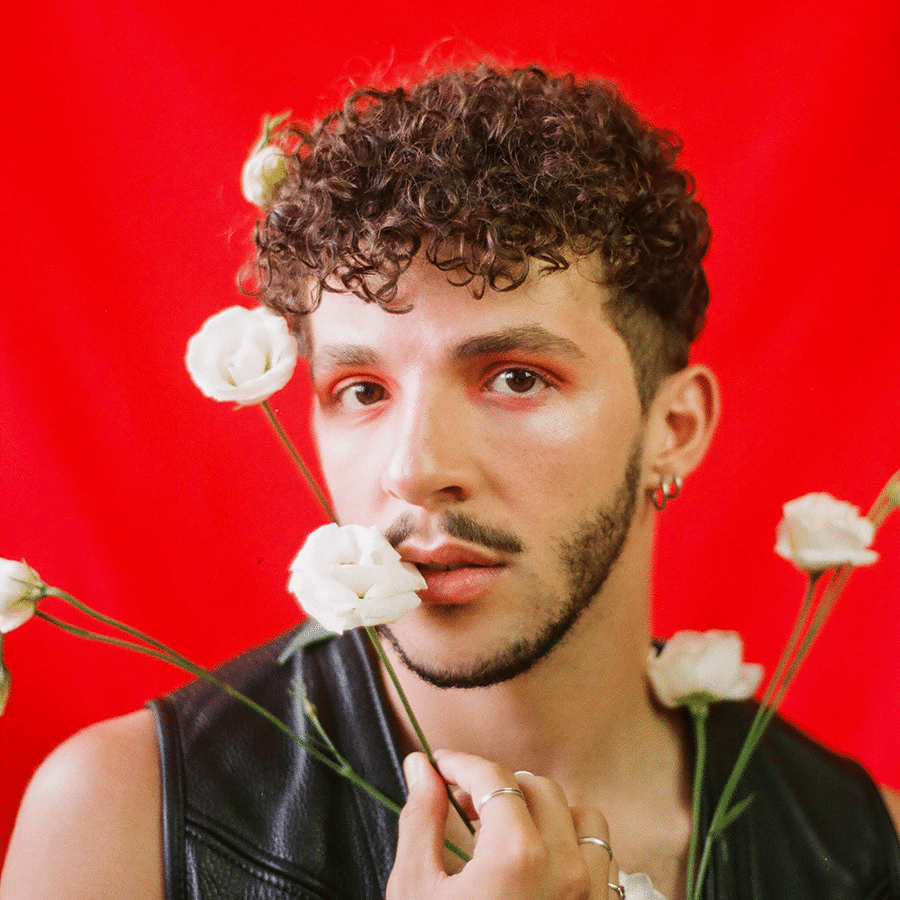 Headshot of Mathieu Hérard, photo credit Paola Valerio