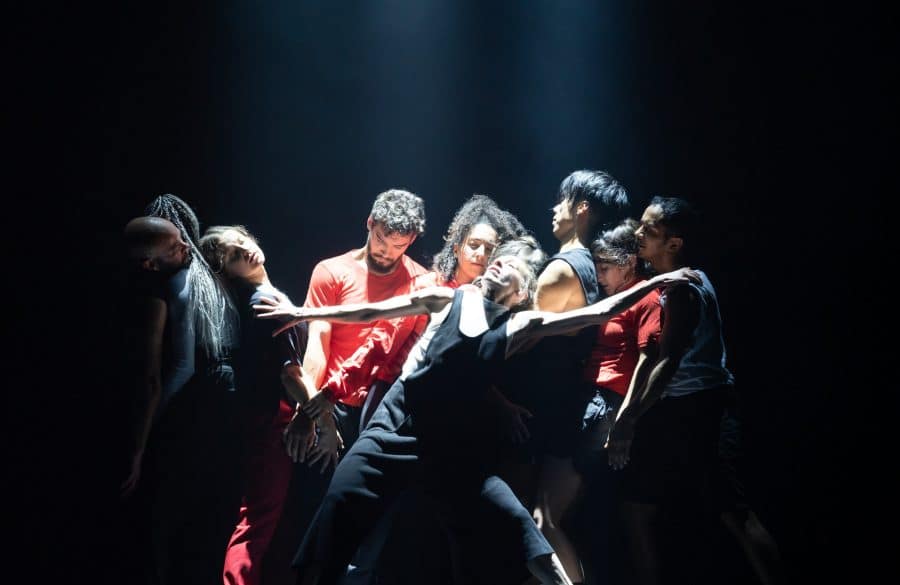 Robert Abubo, Caroline Gravel, Justin De Luna, Lena Demnati, Stacey Désilier, Louise Michel Jackson, Mark Medrano, Koliane Rochon Prom Tep, Sovann Rochon Prom Tep, Lexi Vajda in Dana Gingras's Frontera, photo by Yannick Grandmont