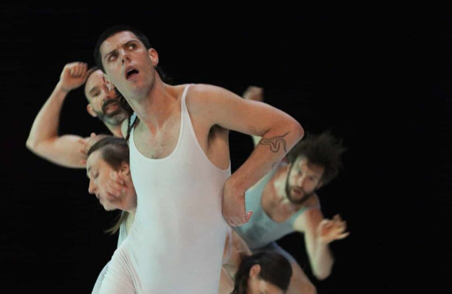 Francis Ducharme, Caroline Gravel, Scott McCabe, James Phillips, Lauren Semeschuk dans Les jolies choses de Catherine Gaudet, photo de Mathieu Doyon