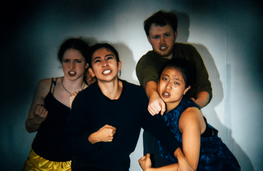 Adèle Ross, Jake Poloz, Jessica Joy Muszynski et Jia Yi (Judy) Luo dans Tête-à-Tête de Jessica Joy Muszynski, photo de Connory Ballantyne