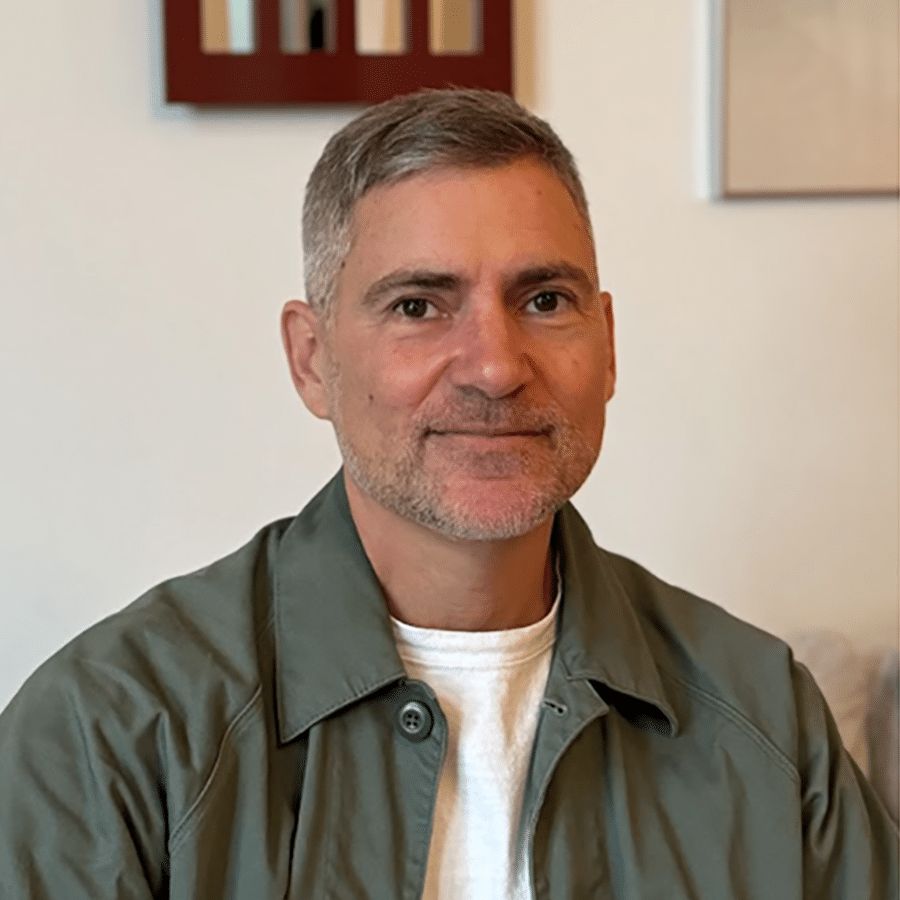 Headshot of Diego Gil, photo credit Berly Lelievre Acosta