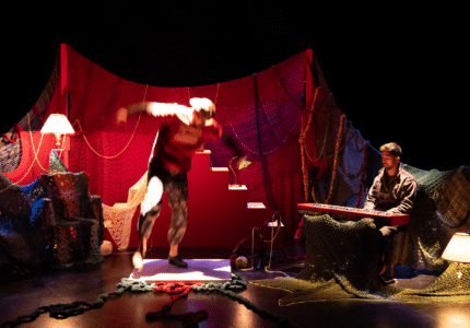 David Lafleur and Deniz Lim-Sersan in (in)sight's Entrelacés, photo by theartofmovementphotography