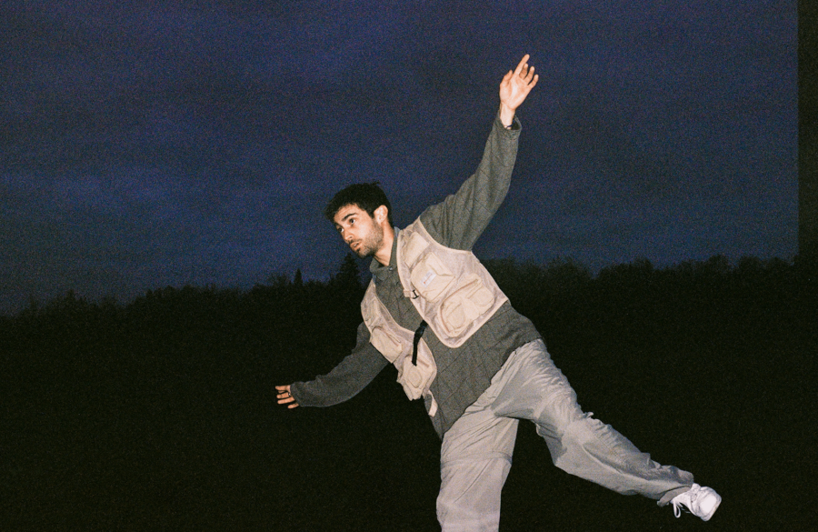 Léo Hit Coupal's Nulle part, photo by Tristan Alain