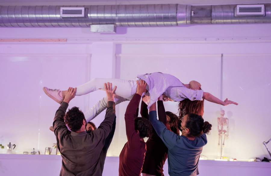 Anne McIsaac dans Piece of Mind: Parkinson’s de Piece of Mind Collective, photo de Naomi Silver-Vezina